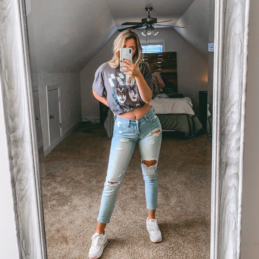 Jeans - Picture 2 of 3